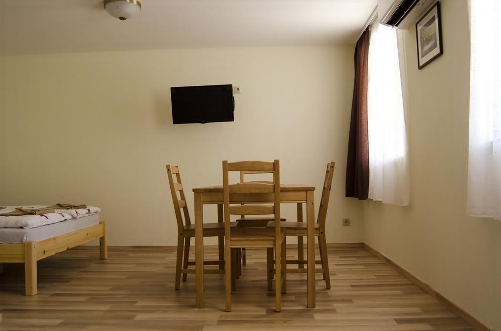 Csongradi Vendegvaro Apartmanok, Szarka Haz 外观 照片