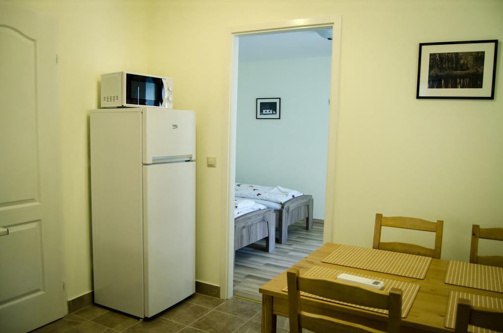Csongradi Vendegvaro Apartmanok, Szarka Haz 外观 照片