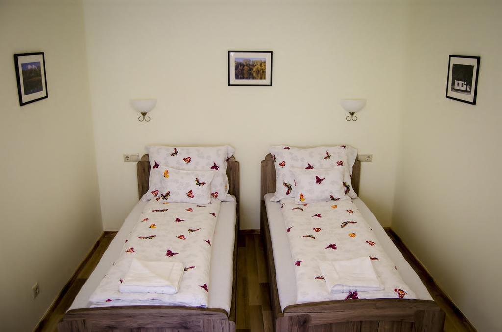 Csongradi Vendegvaro Apartmanok, Szarka Haz 外观 照片