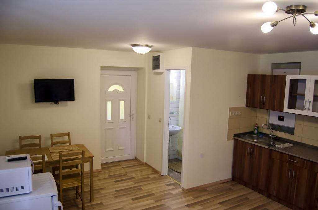 Csongradi Vendegvaro Apartmanok, Szarka Haz 外观 照片