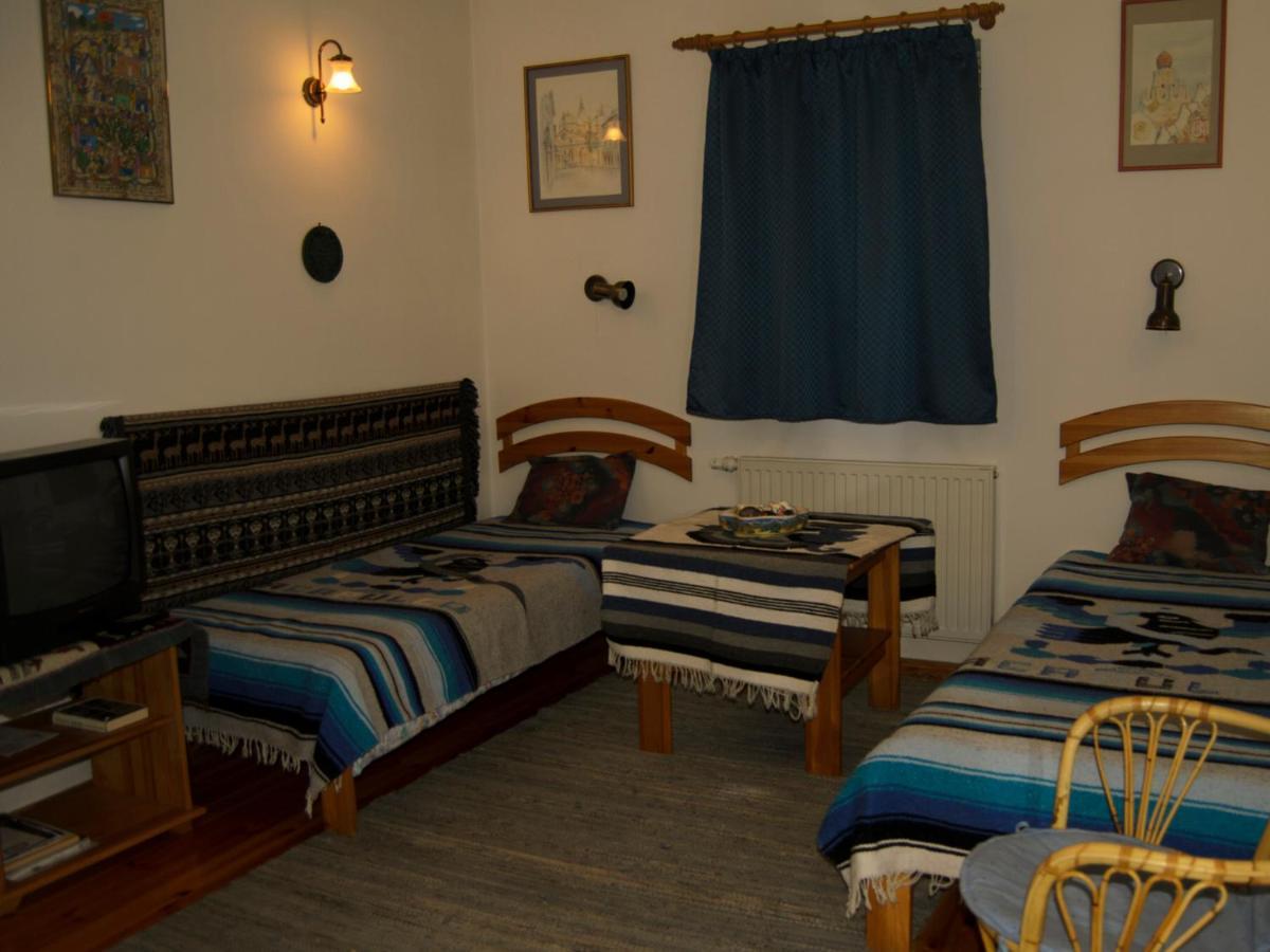 Csongradi Vendegvaro Apartmanok, Szarka Haz 外观 照片