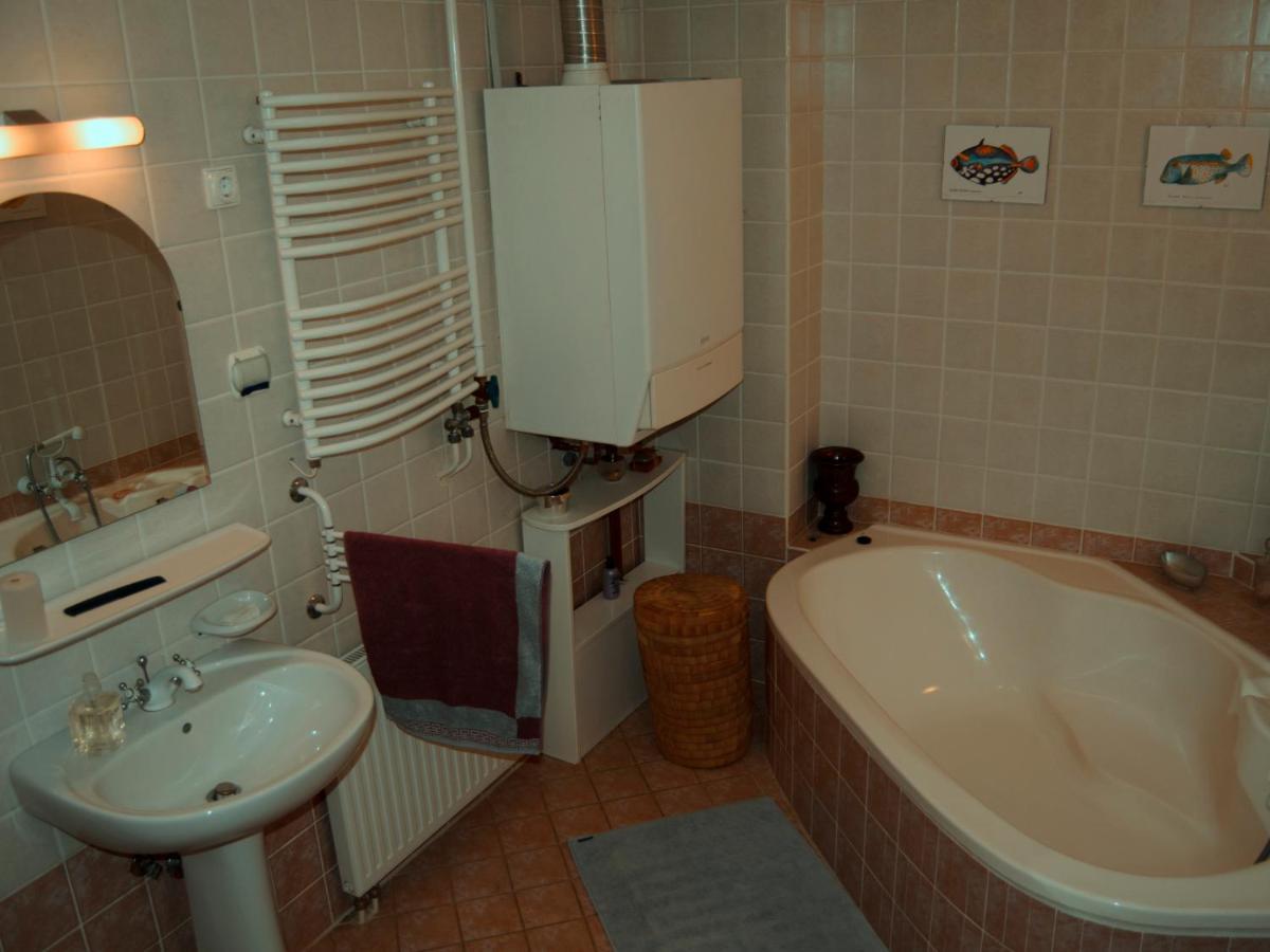 Csongradi Vendegvaro Apartmanok, Szarka Haz 外观 照片